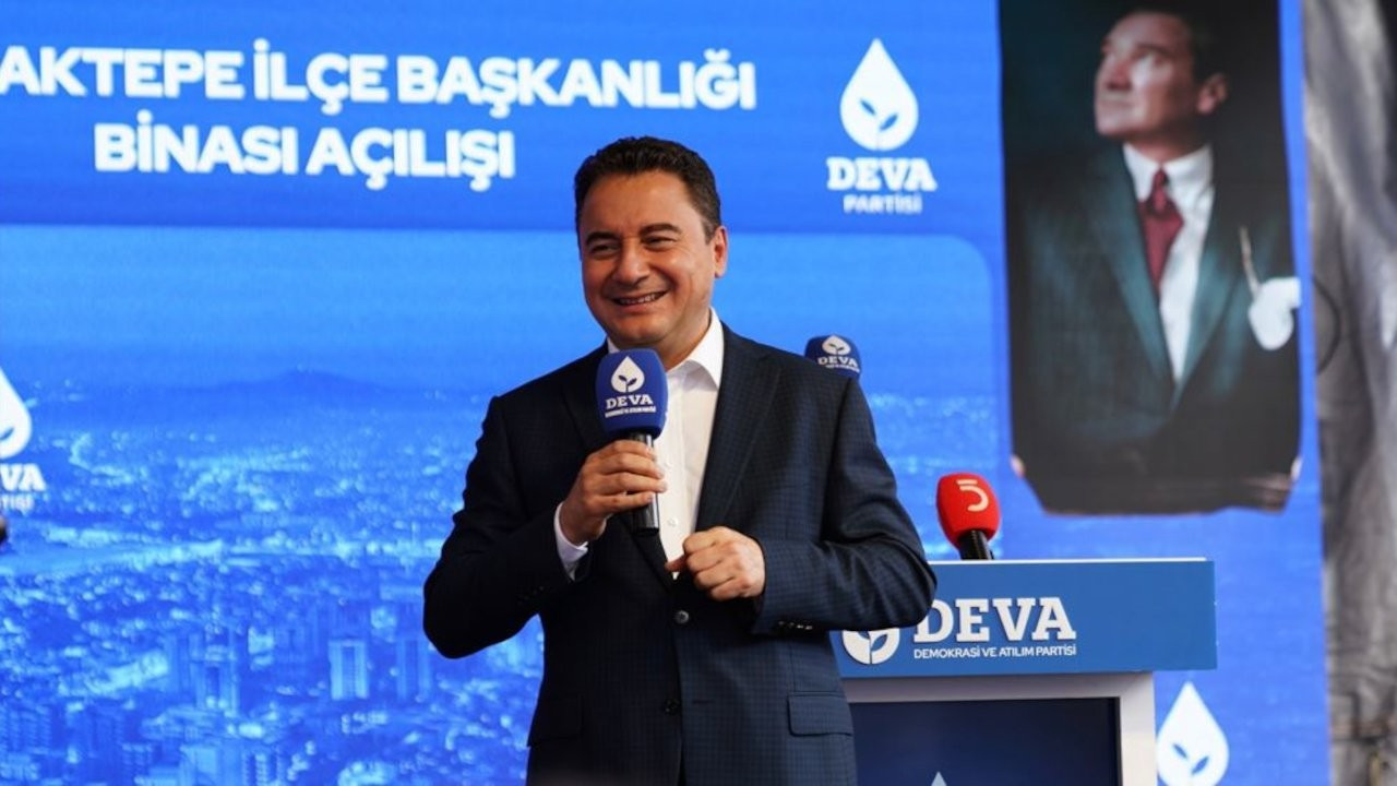Demokrasi ve Atılım Partisi Genel Başkanı Ali Babacan “Bizim bir hayalimiz var. ‘Tam demokratik’ bir Türkiye hayali!