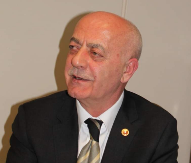 Ak Parti İstambul milletvekili İsmet Uçma hayatını kaybetti