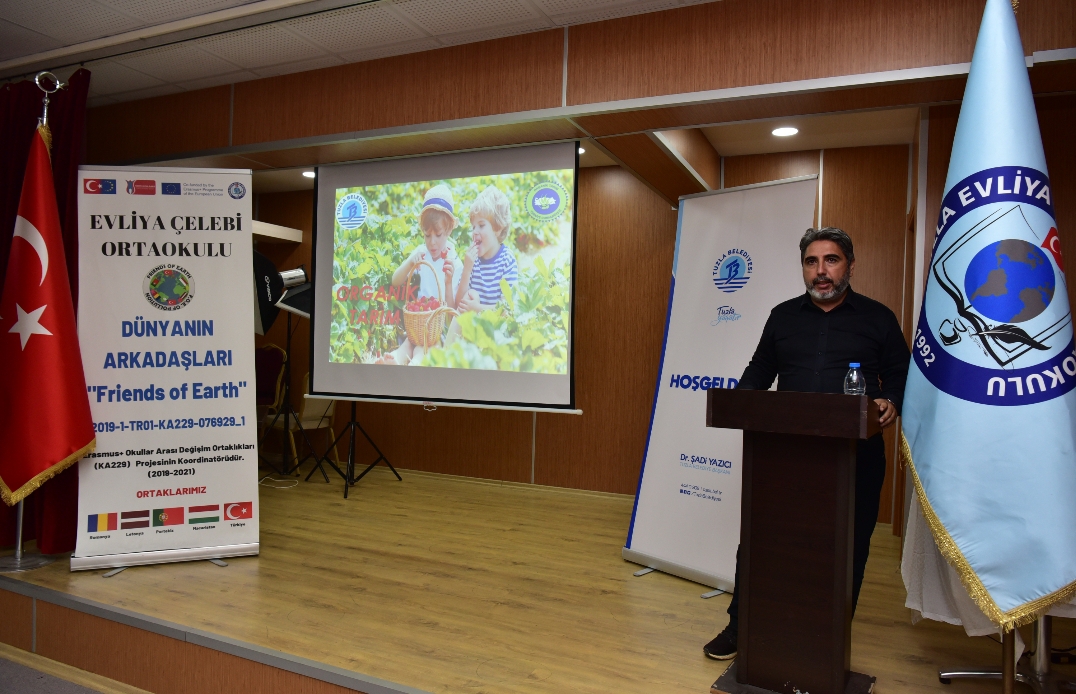 TUZLA’DA ORTAOKUL ÖĞRENCİLERİNE ORGANİK TARIM EĞİTİMİ VERİLDİ