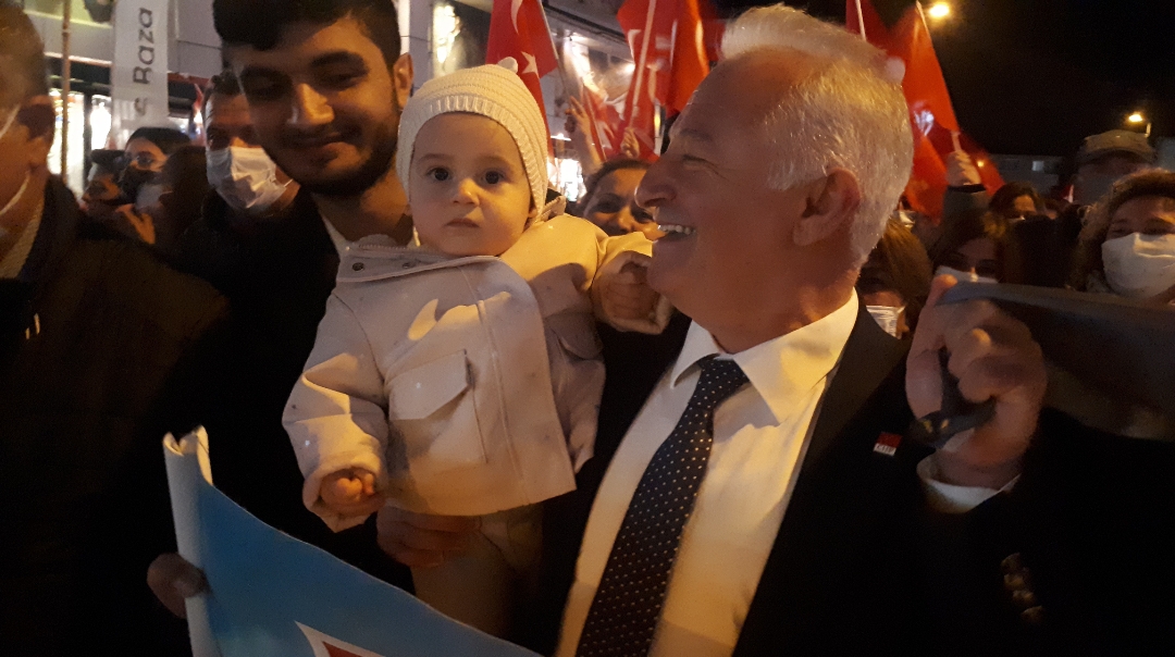 Çekmeköy Halkı Cumhuriyete Sahip Çıktı