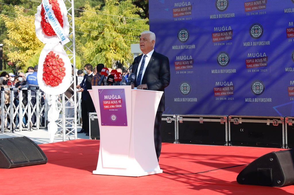 CHP Genel Başkanı Kemal Kılıçdaroğlu, Muğla Büyükşehir Belediyesi’nin 620 Milyon TL değerindeki 14 projesinin toplu açılış ve temel atma töreni için Muğla’ya geldi.