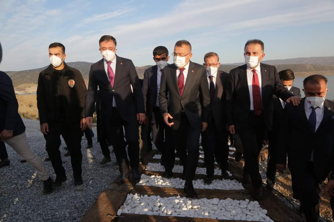 Cumhurbaşkanı yardımcısı Oktay, Çekerek’te baba ocağını ziyaret etti