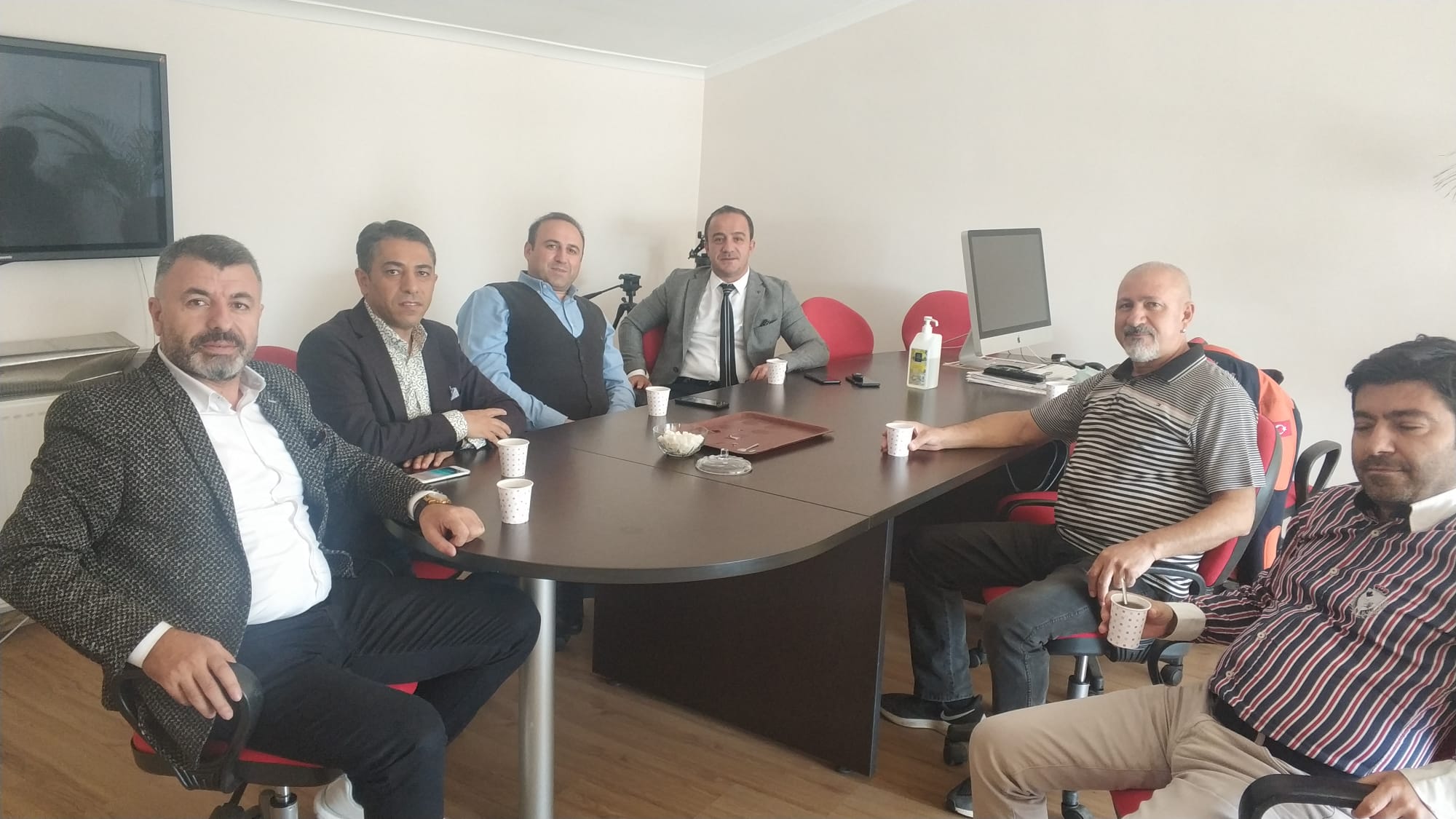 ÇEKSİAD’IN İLK ZİYARETİ FLASHABER’E