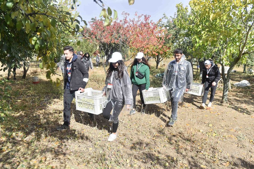 Başkan Yavaş’ın başlattığı iyilik rüzgârı öğrencilere bulaştı