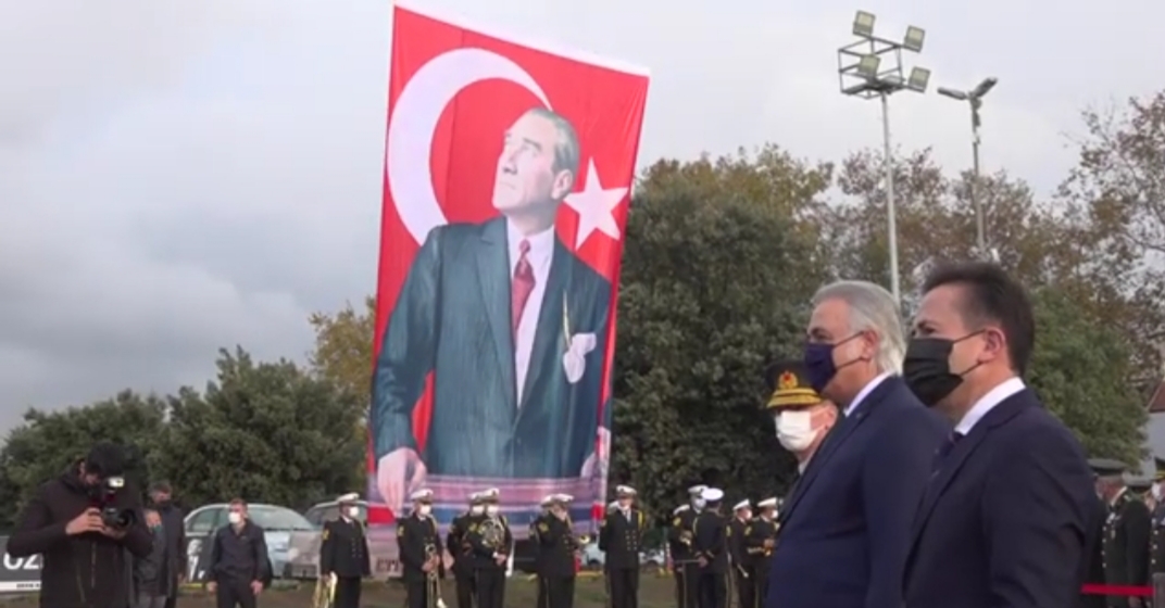 TUZLA’DA 10 KASIM ATATÜRK’Ü ANMA GÜNÜ DOLAYISIYLA ÇELENK SUNMA TÖRENİ DÜZENLENDİ