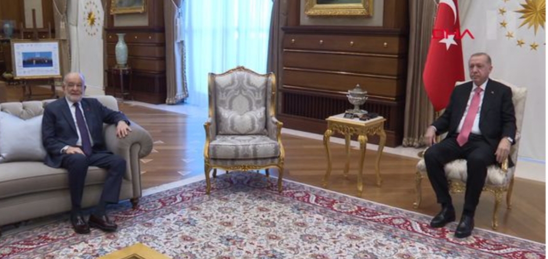 Saadet partisi Genel Başkanı, Karamollaoğlu o sandalyeye oturtulmadı! Tepki çeken protokol uygulaması