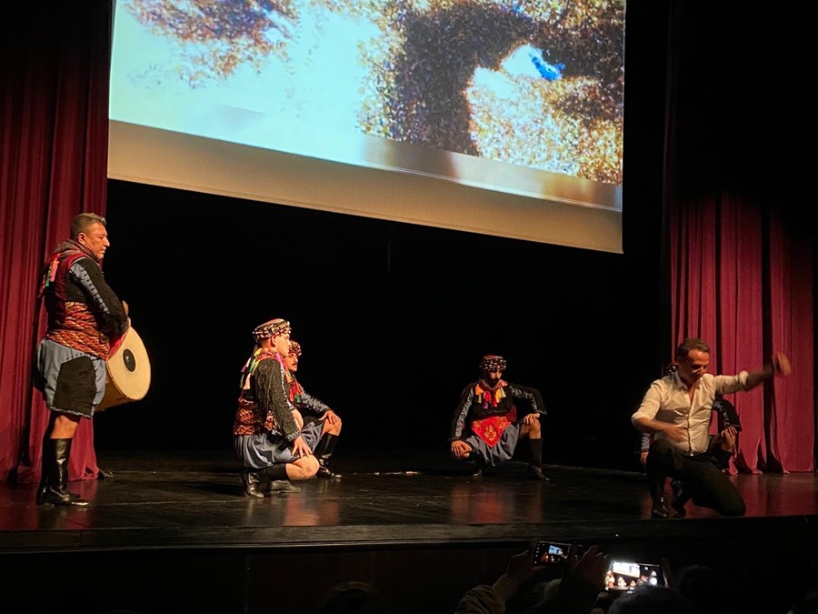 Maltepe’de Atatürk, ‘Geldikleri Gibi…’ isimli gösteriyle anıldı