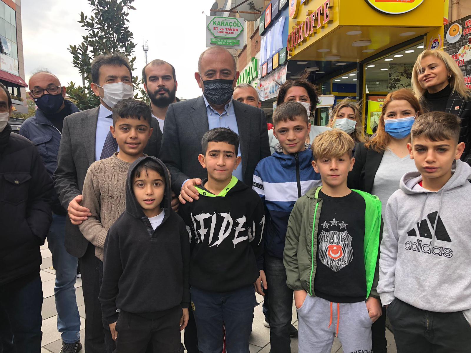 Vatandaş Gürsel Tekin’e dert yandı