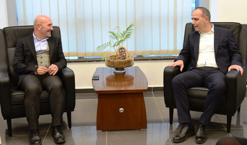 Lefkoşa Belediyesi İzmir’le kardeş şehir oldu