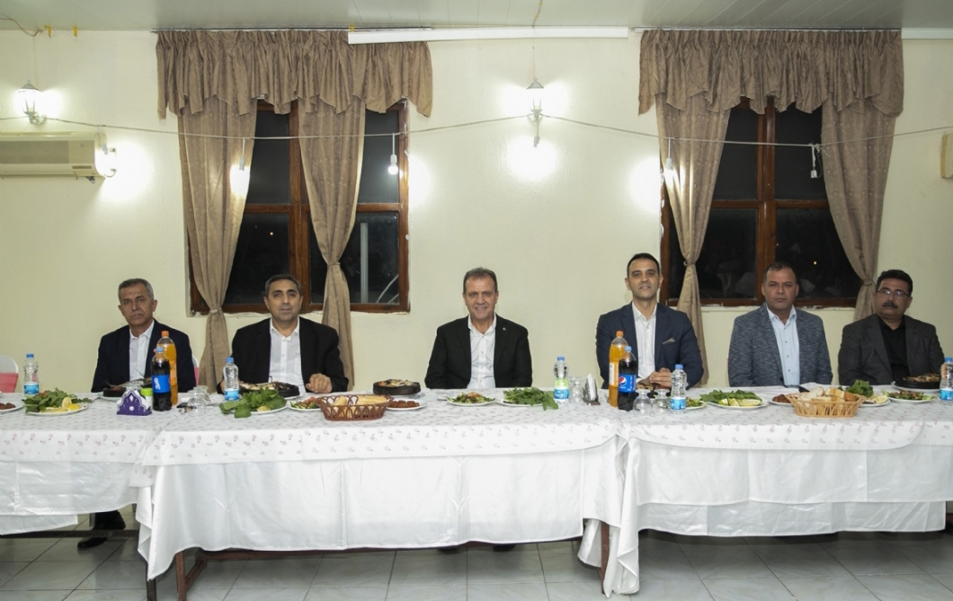 Başkan Seçer, Silifke’de Esnaf Ve Muhtarlarla Buluştu