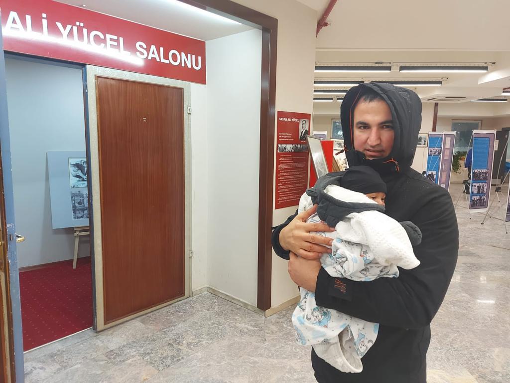 BAŞKAN İMAMOĞLU OTOGARDA KALAN YOLCULARI MİSAFİR ETTİ