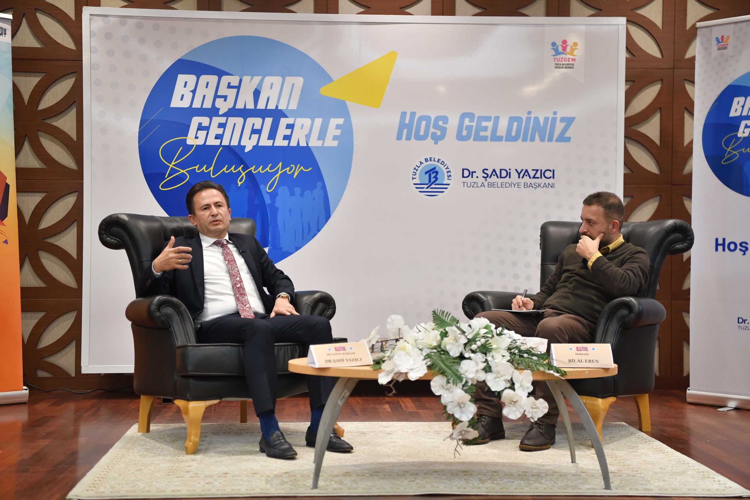 DR.ŞADİ YAZICI GENÇLERLE, BLOCKCHAİN VE METAVERSE KONUŞTU