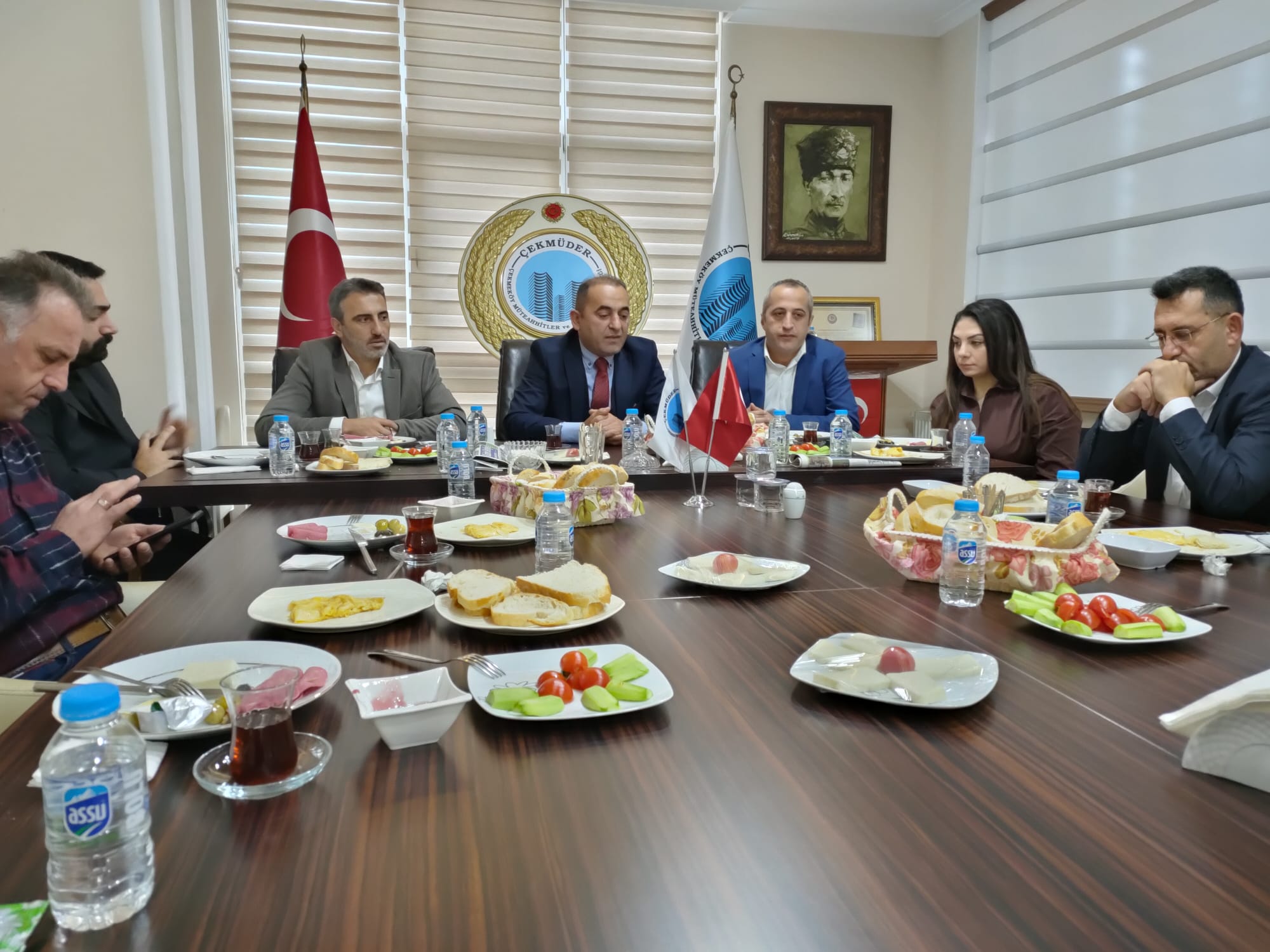 ÇEKMÜDER’DEN 10 OCAK ÇALIŞAN GAZETECİLER GÜNÜ KUTLAMASI