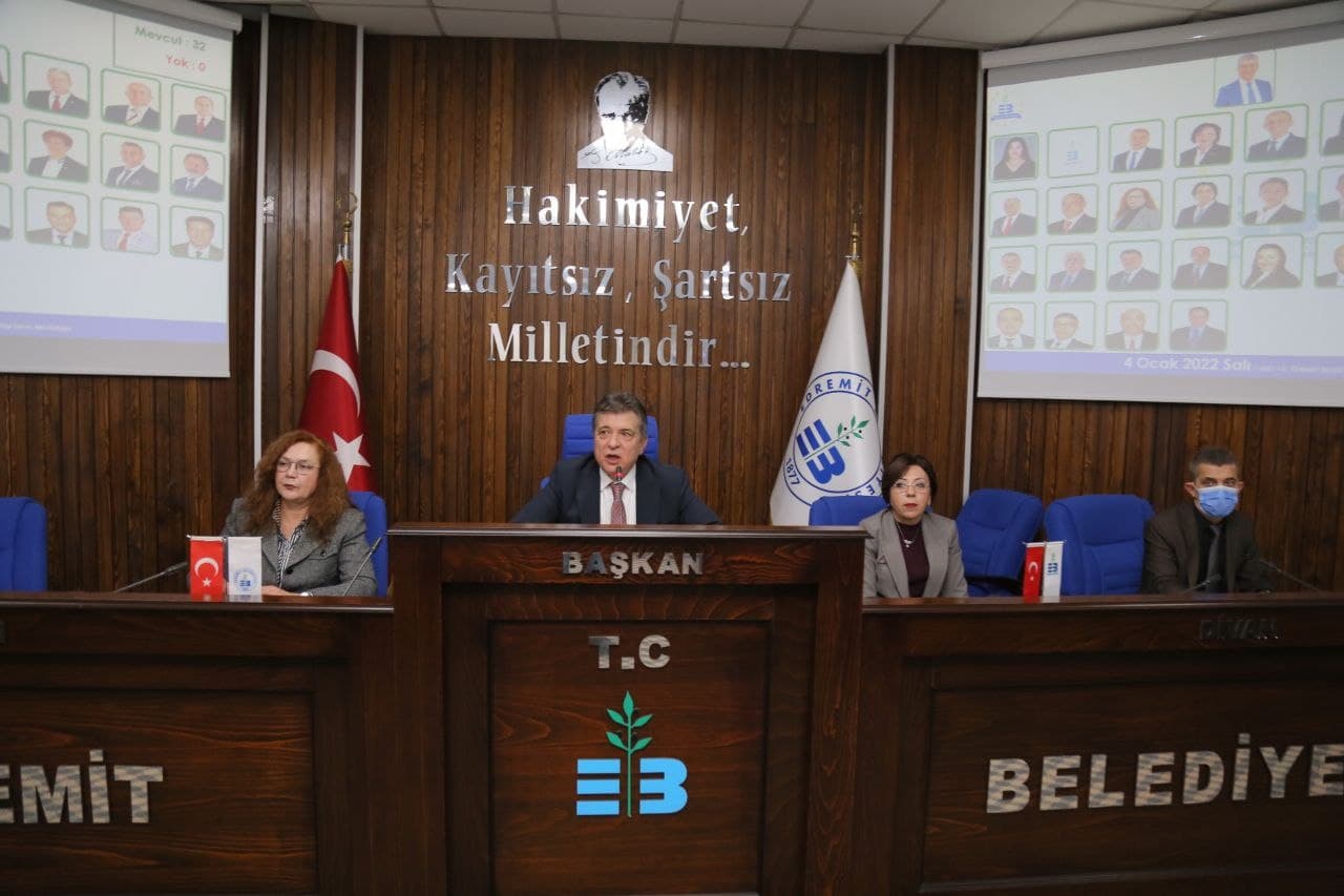 EDREMİT’TE YENİ YILIN İLK MECLİS TOPLANTISI YAPILDI