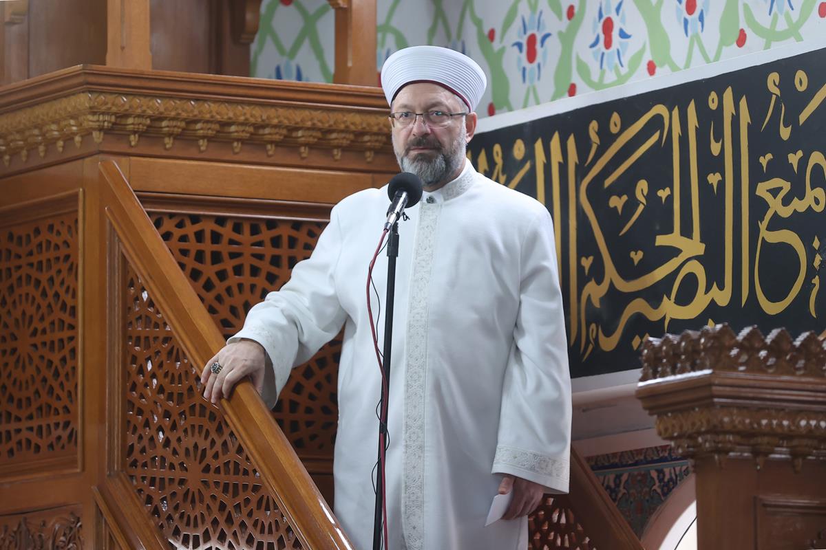 Başkan Erbaş, Sizler iman etmedikçe cennete giremezsiniz