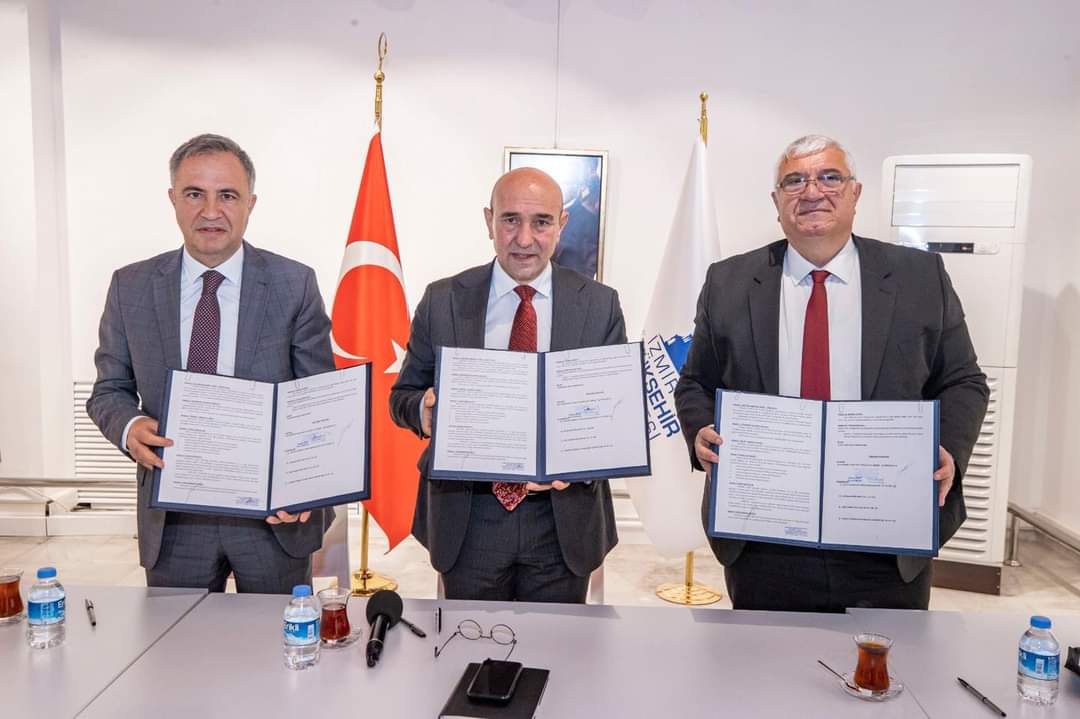 Halk Ekmek ile hem yurttaşlarımıza hem esnafımıza kazandırıyoruz