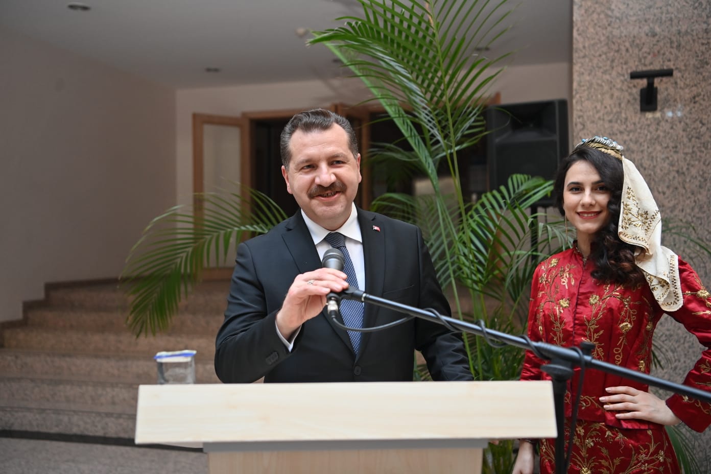 “Sayıştay’dan AKP’li Balıkesir Büyükşehir Belediye Başkanı Yücel Yılmaz’a Usulsüzlük İddiası”