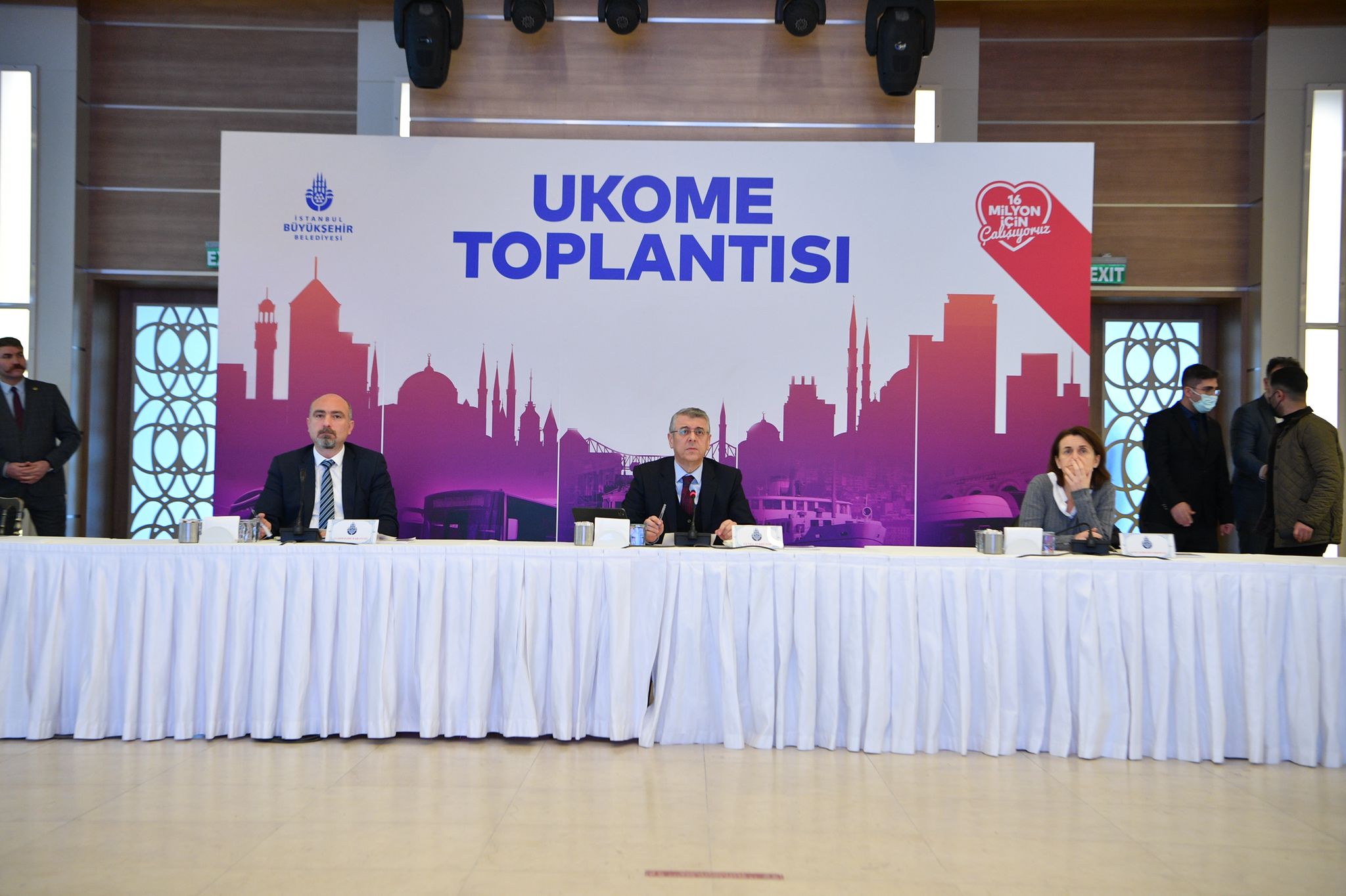 IBB’DE ZORUNLU ÜCRET ARTIŞI TEKLİFİNE UKOME’DEN RET