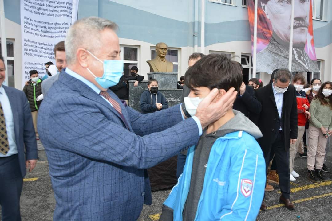 Çekmeköy’de Baharın Müjdecisi, Barış ve Kardeşliğin Simgesi Olan “Nevruz Günü” Kutlandı