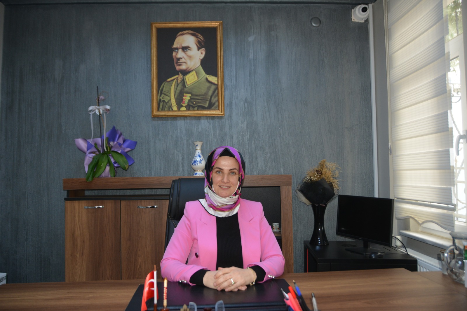 Merkez Mahalle Muhtarı Nuray Tak, yüzleri güldürdü