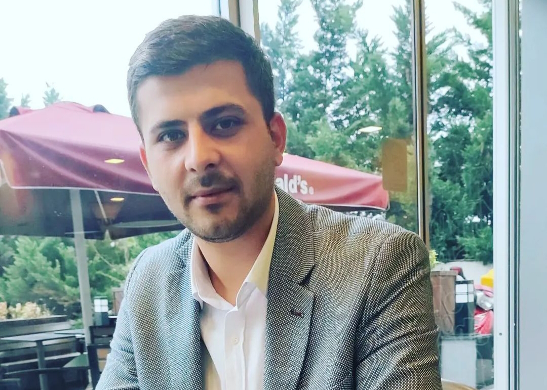 Emin Kan yazdı: Derhal erken seçim yapılmalı”