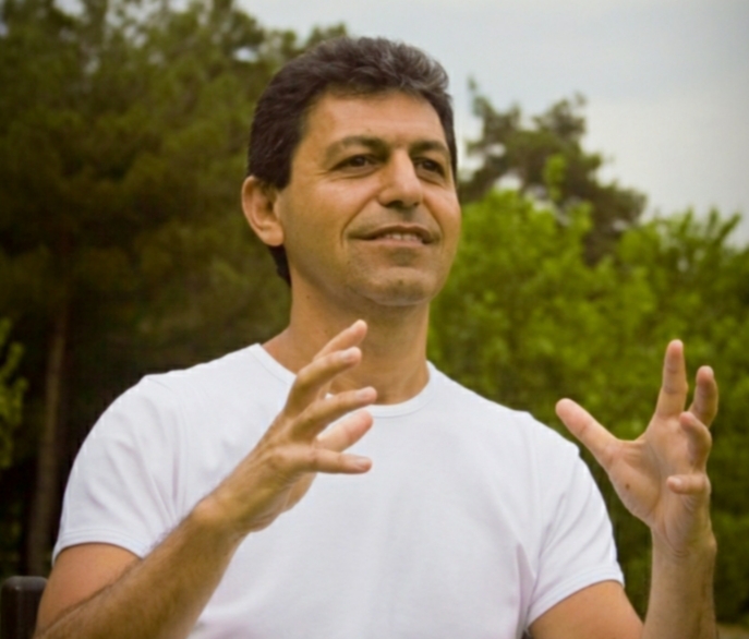 DÜNYACA ÜNLÜ YAZAR AKİF MANAF’TAN YENİ KİTAP