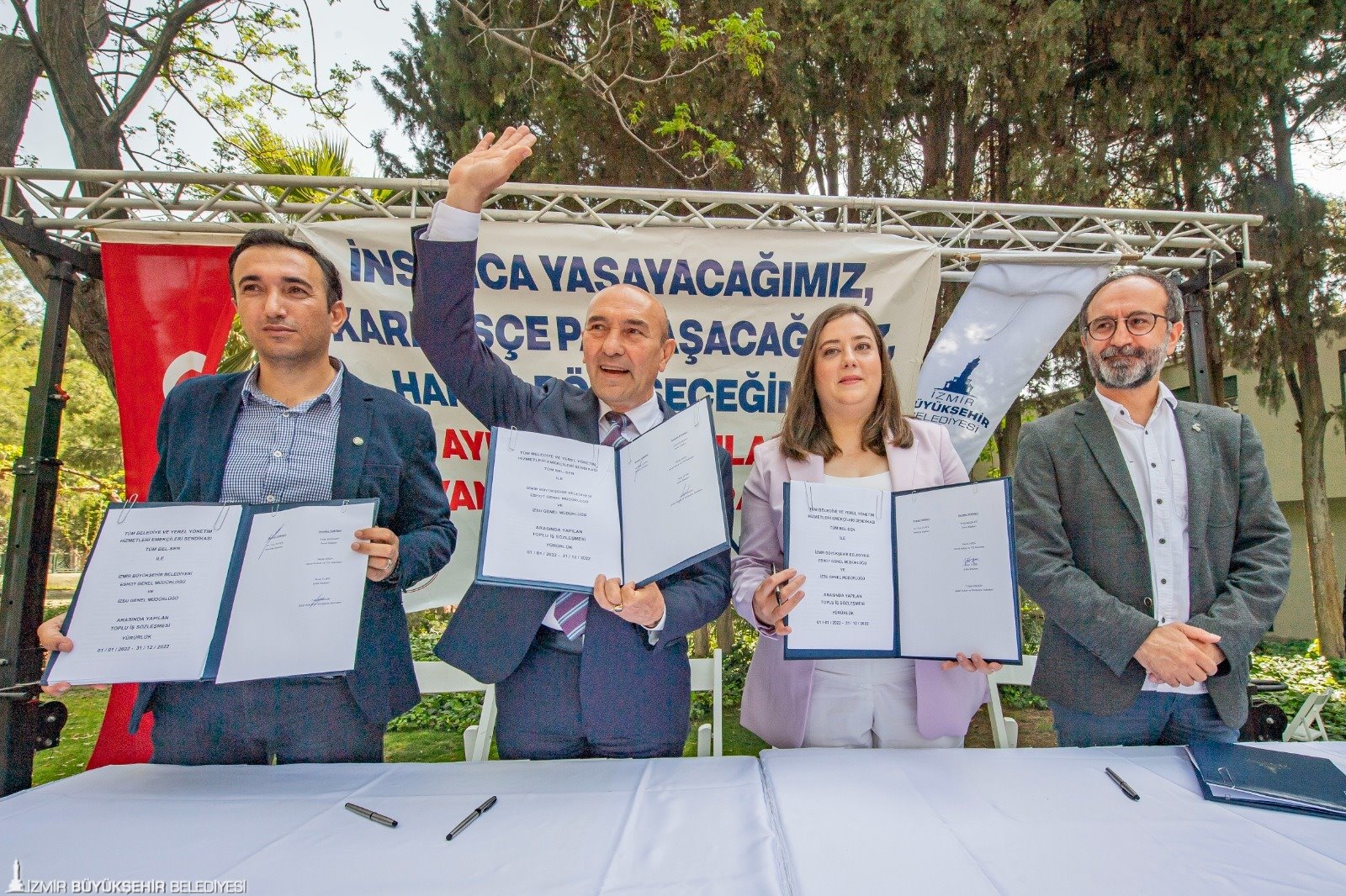 İzmir Büyükşehir Belediyesi’nde 6 bin memuru sevindiren imza