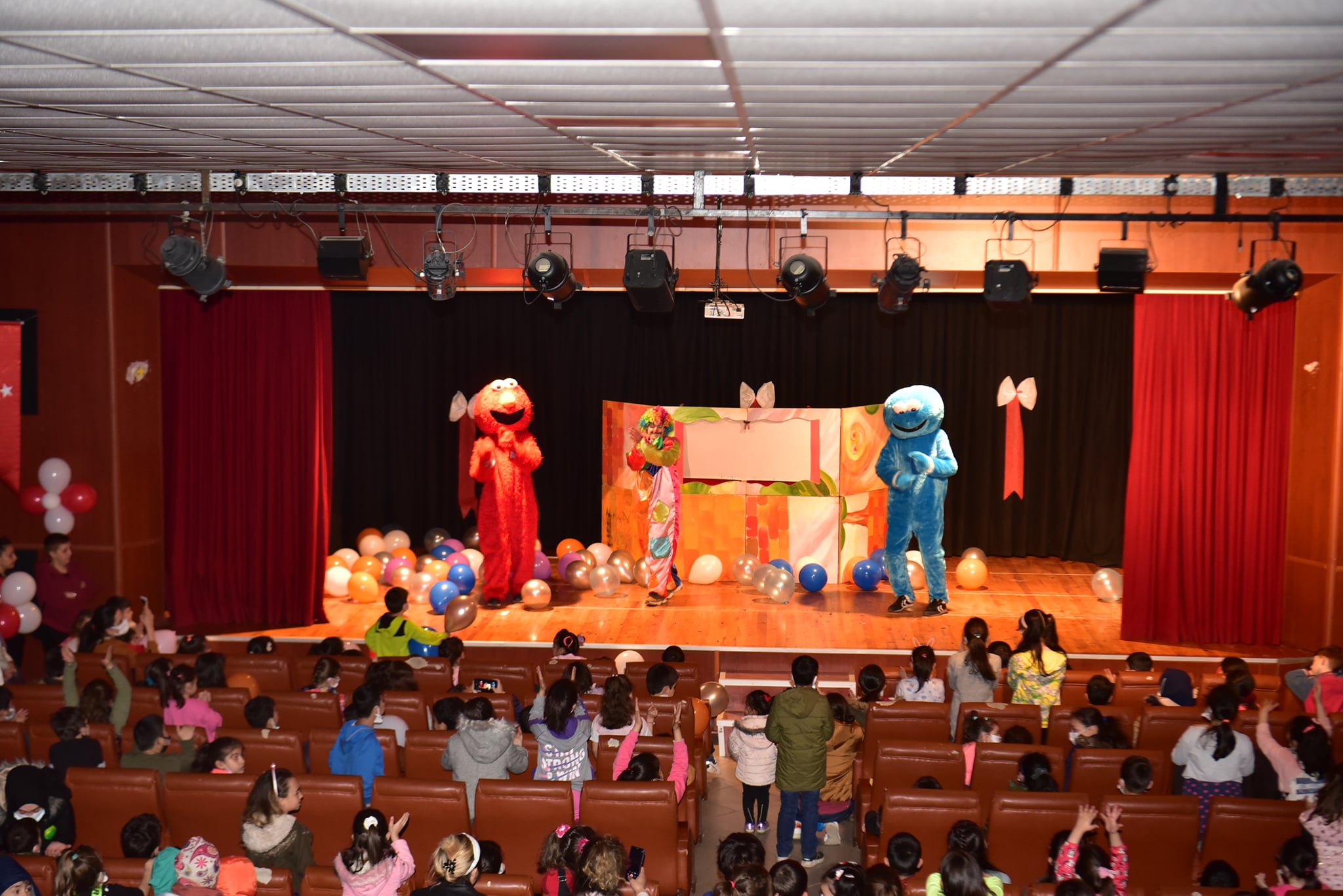 TUZLA’DA ARA TATİL ÇOCUK ŞENLİĞİ DÜZENLENDİ