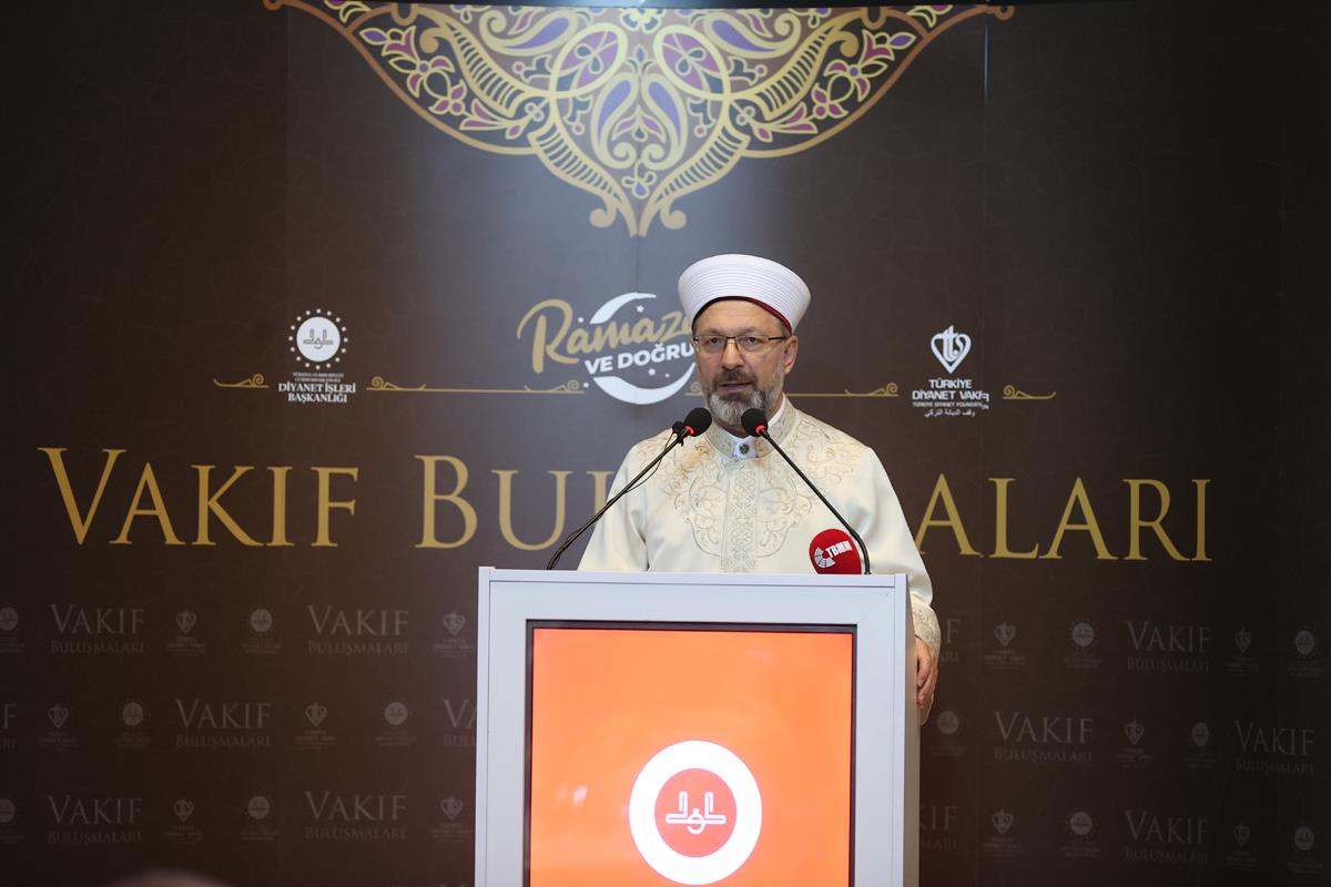 Başkan Erbaş, “Ramazan ayında 10 milyon civarında ihtiyaç sahibine ulaşmanın gayretindeyiz”