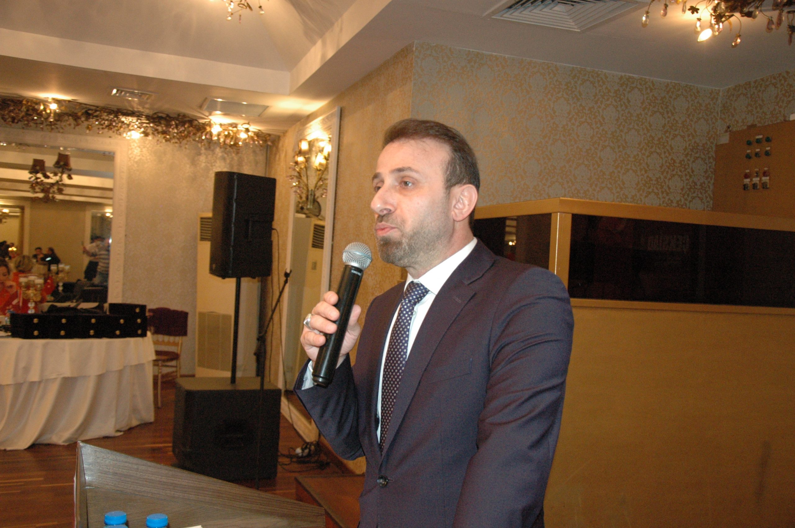 ÇEKMEKÖYLÜ İŞ ADAMLARI İFTARDA BULUŞTU