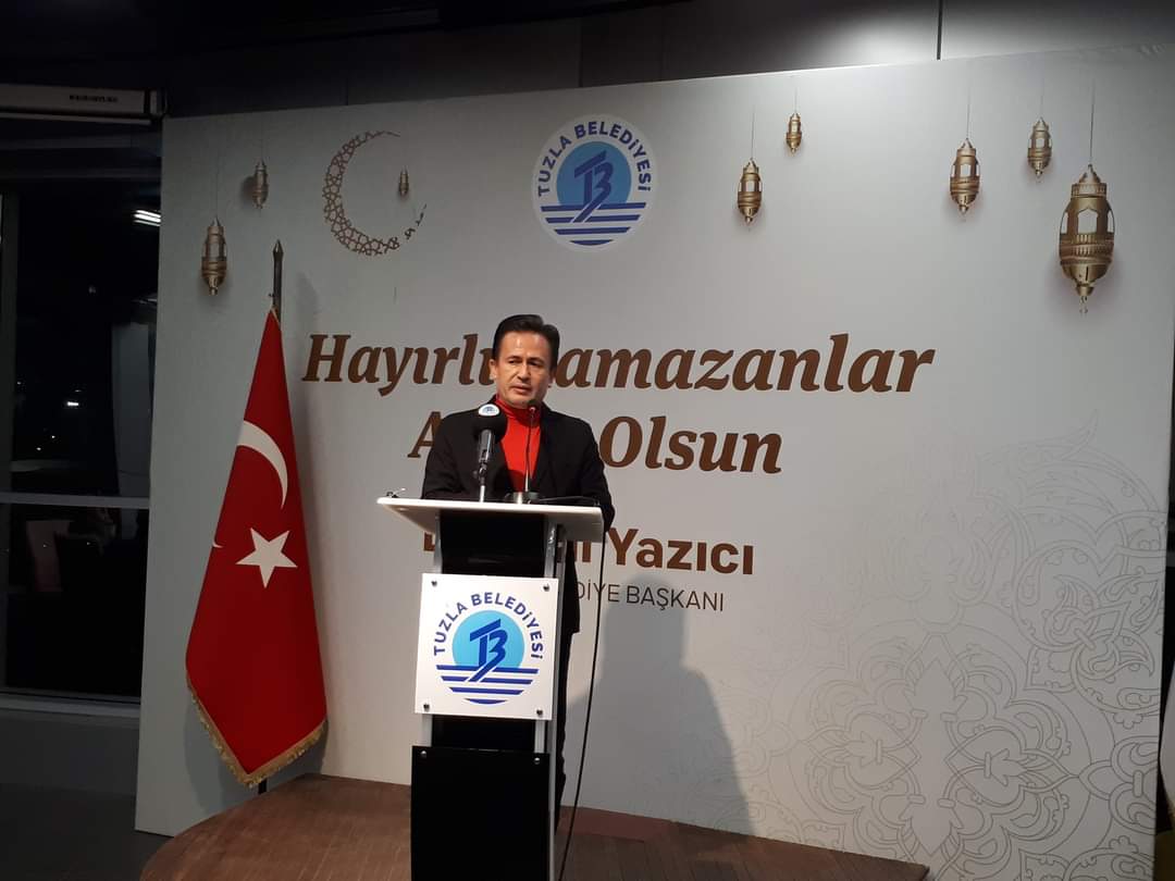 Tuzla Belediye Başkanı Yazıcı, bölgede bulunan gazetecileri Sahurda ağırladı