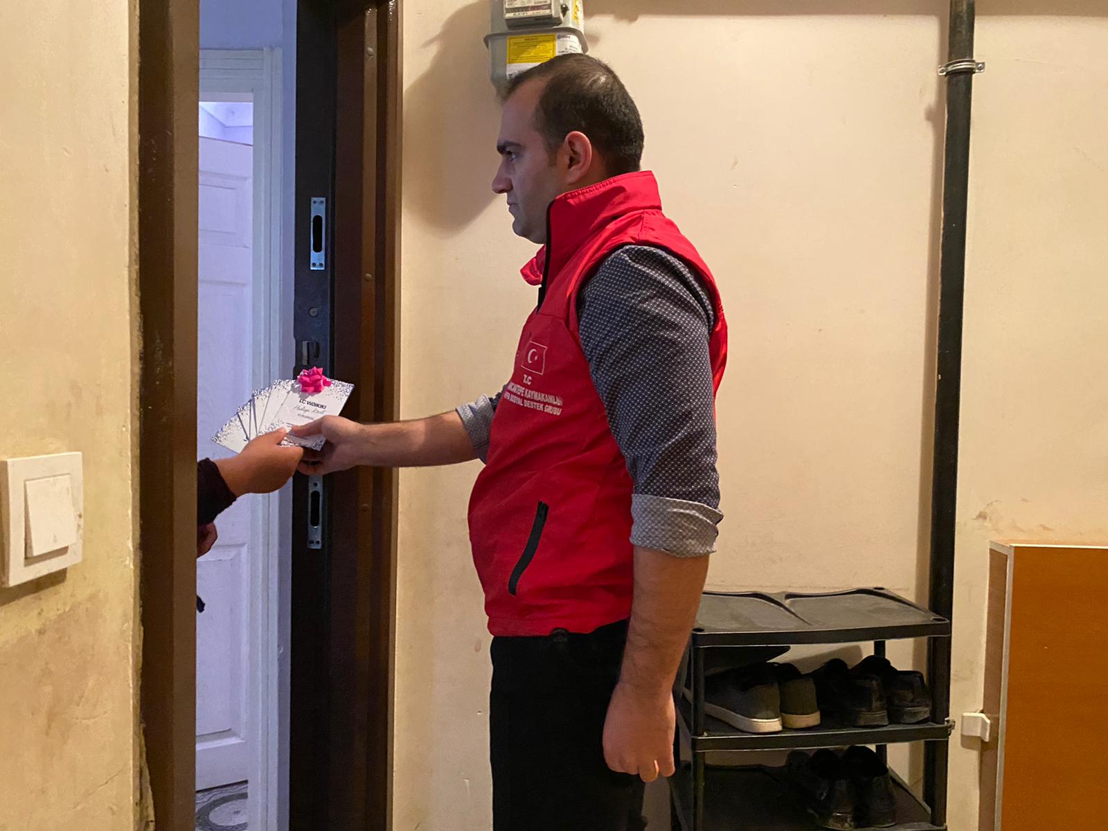 Sancaktepe’de Bayram Öncesi Öksüz ve Yetim Çocuklar Unutulmadı