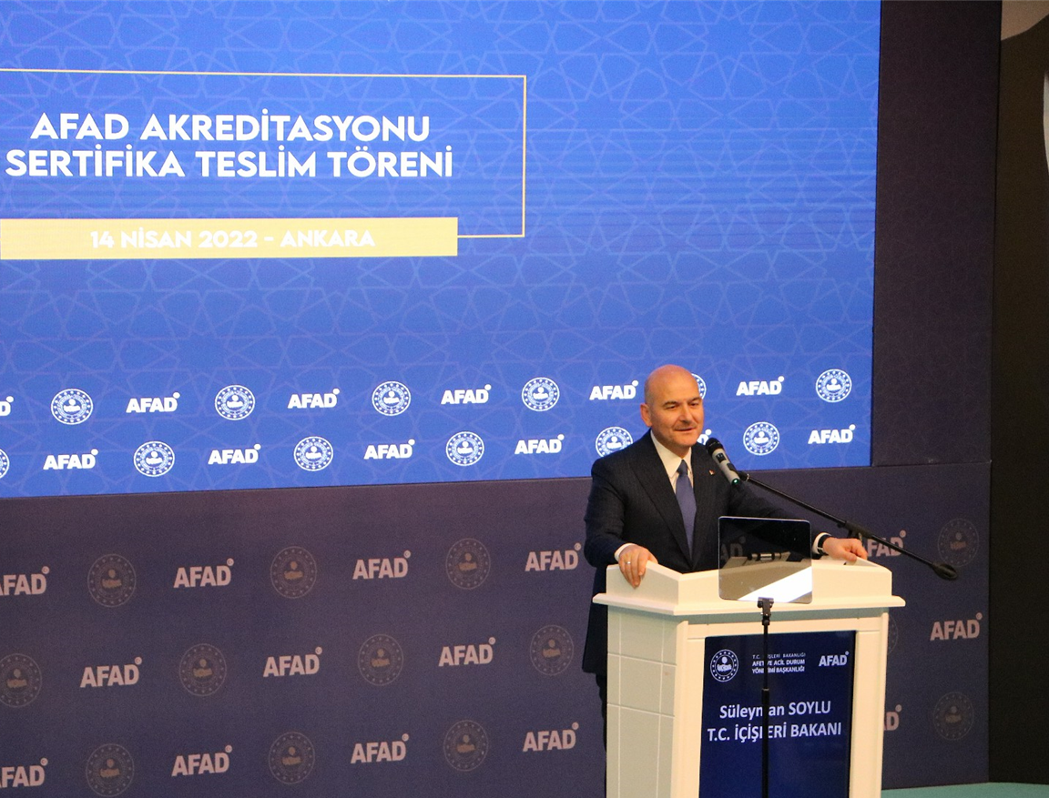 ÇEKUT, AKREDİTASYON BELGESİNİ İÇİŞLERİ BAKANINDAN ALDI