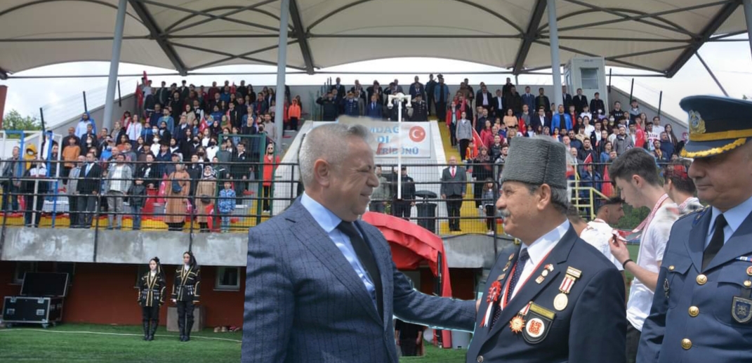 Çekmeköy Kaymakamlığı, 19 Mayıs Atatürk’ü Anma Gençlik ve Spor Bayramı’nı şenlik havasında kutladı