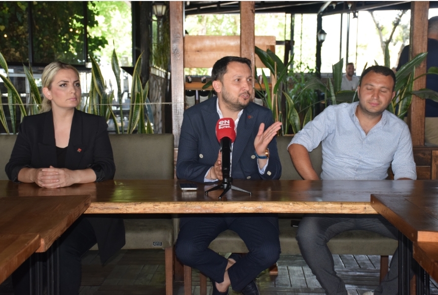 CHP Osmangazi İlçe Başkanı Ender Teke basın mensuplarıyla bir araya geldi