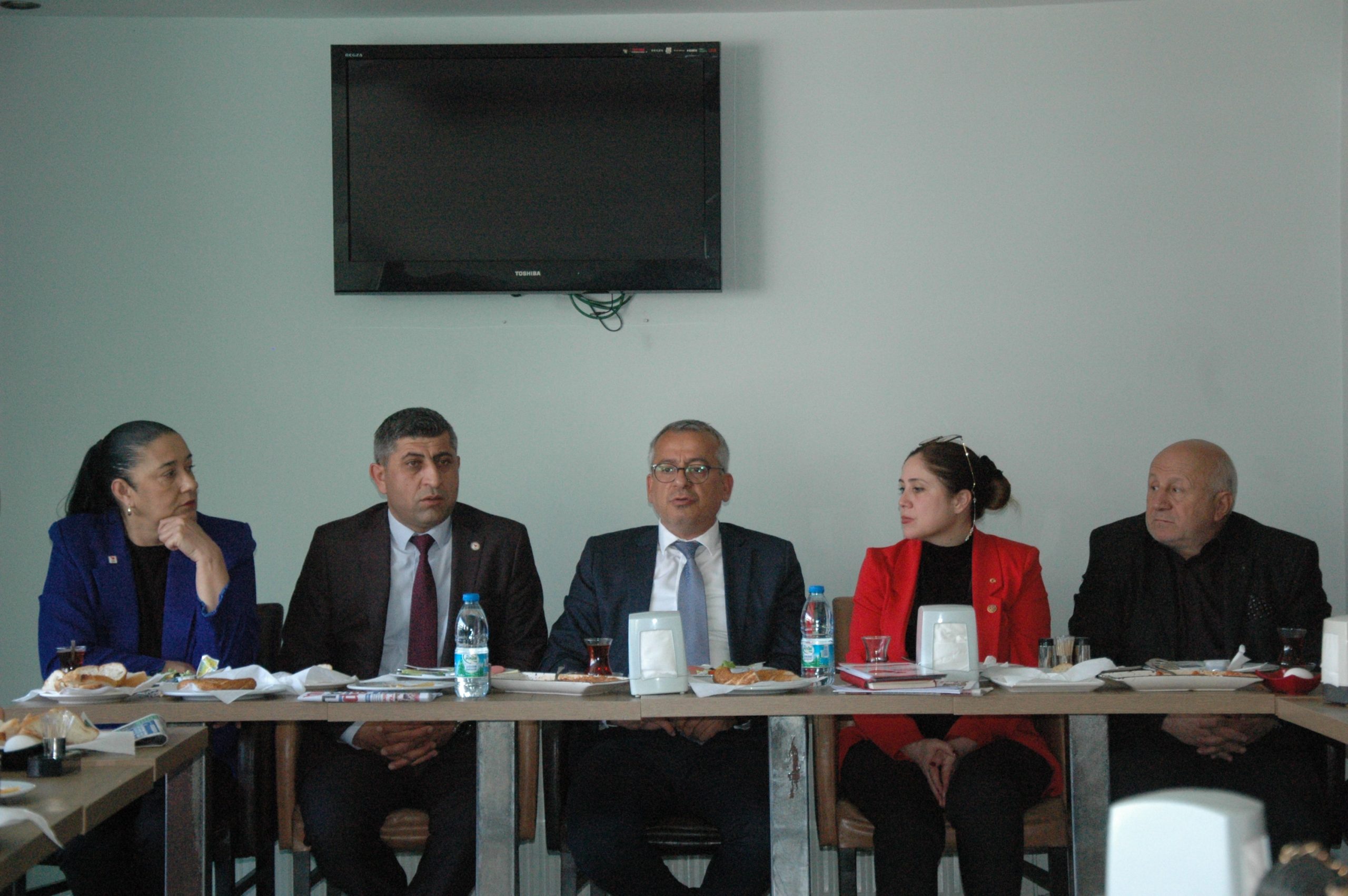 TDP İL BAŞKANI POLAT, MUHTARLARIMIZA BELEDİYELER GİBİ BÜTÇE AYIRACAĞIZ