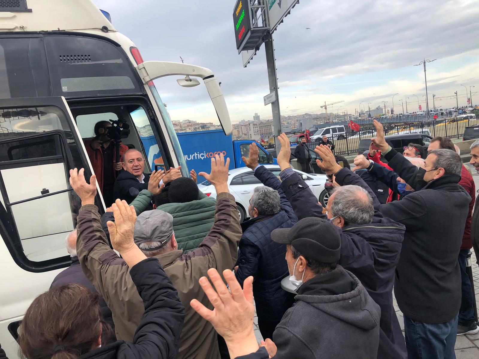 GÜRSEL TEKIN ISTANBUL’UN GÖÇ HARITASINI ÇIKARDI