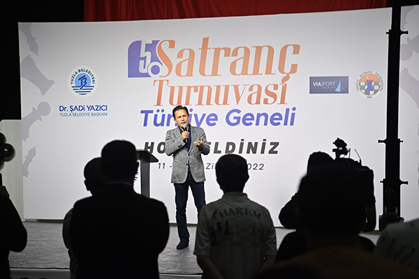 TUZLA BELEDİYE BAŞKANI DR. ŞADİ YAZICI; “TÜRKİYE’NİN SATRANÇ AKLI BUGÜN TUZLA’DA”