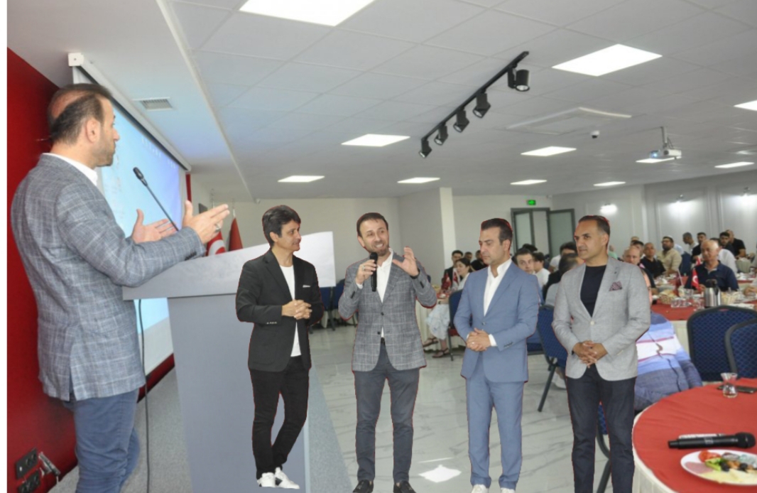 Çekmeköy sanayici ve İşadamları Derneği (ÇEKSİAD) yine renkli ve verimli bir programa daha imza attı.