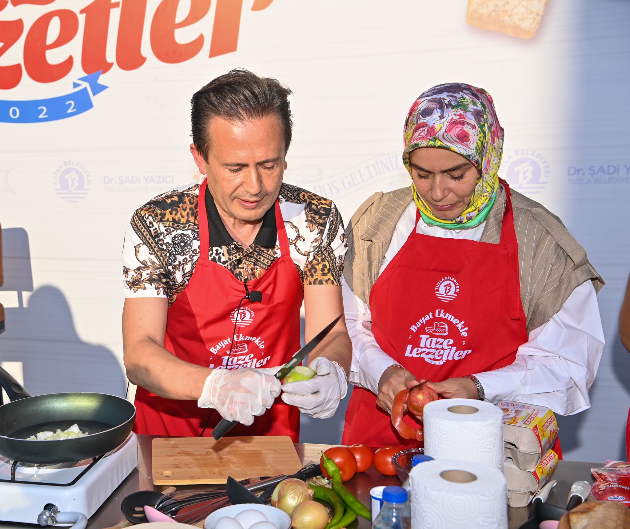 EKMEK İSRAFININ ÖNÜNE GEÇMEK İÇİN BU SEFER ÜNLÜ ŞEFLER YARIŞTI