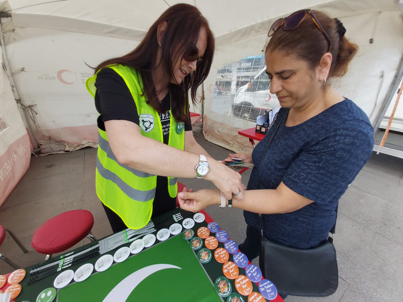 Yeşilay Çekmeköy halka dokunuyor