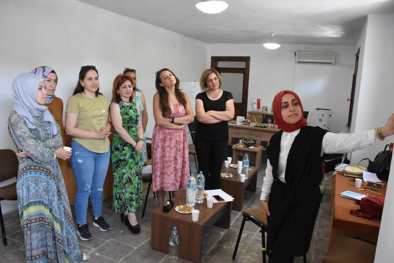 EDREMİT BELEDİYESİ’NDEN ANNELİK ATÖLYESİ