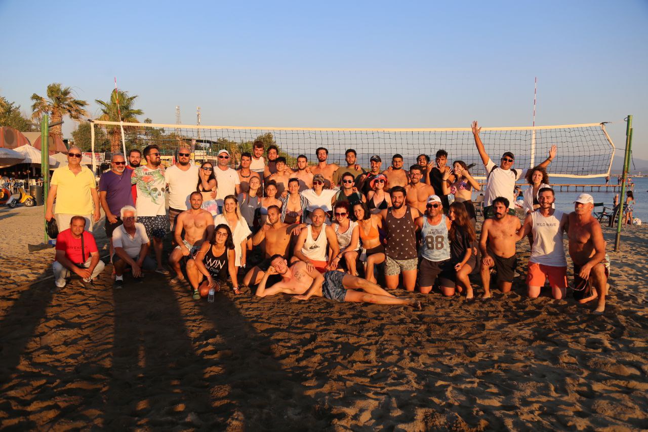 Zeytinli Altınkum Plaj Voleybol Turnuvası yapıldı
