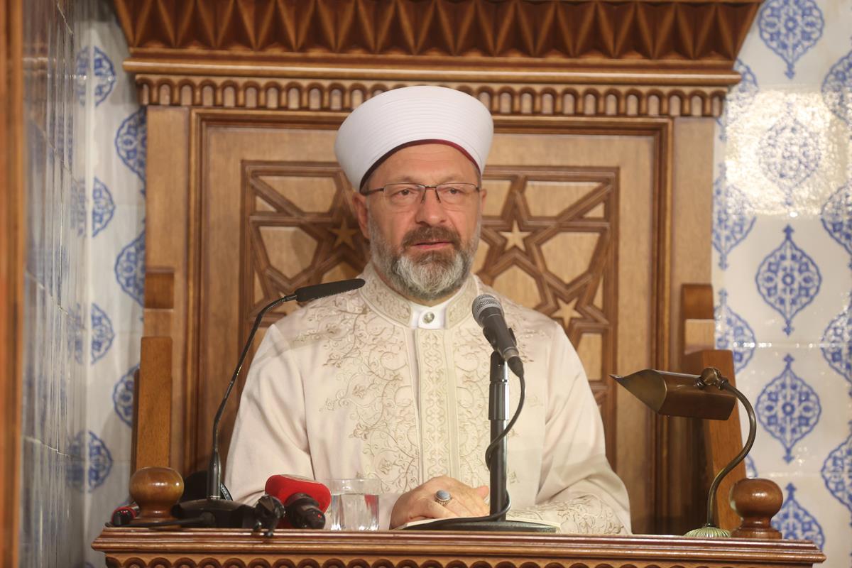 Diyanet İşleri Başkanı Prof. Dr. Ali Erbaş, “Muharremiye ve Kerbela Şehitlerini Anma Programı”na katıldı.