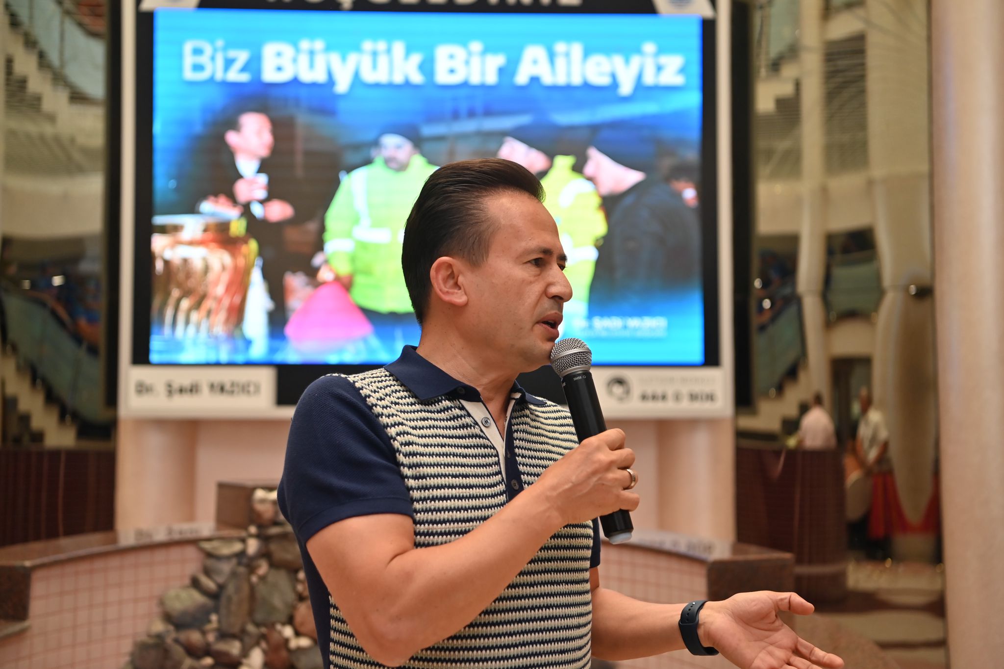 TUZLA BELEDİYESİ ÇALIŞANLARINDAN BAŞKAN YAZICI’YA YÜZDE 80 ZAM TEŞEKKÜRÜ