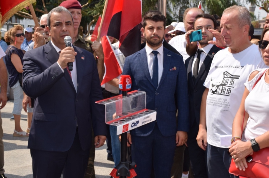 BURSA’DA ZAFER BAYRAMI COŞKUSU