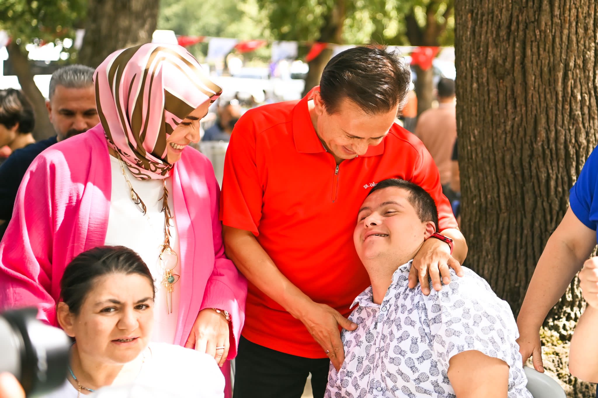 BAŞKAN YAZICI, TUZLA’DAKİ DEZAVANTAJLI VATANDAŞLARİ LE PİKNİK PROGRAMINDA BİR ARAYA GELDİ