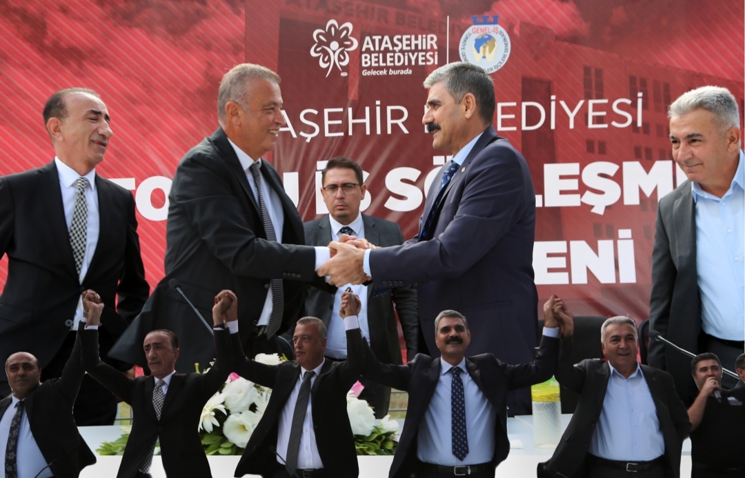 Ataşehir Belediye Başkanı Battal İlgezdi halay çekti