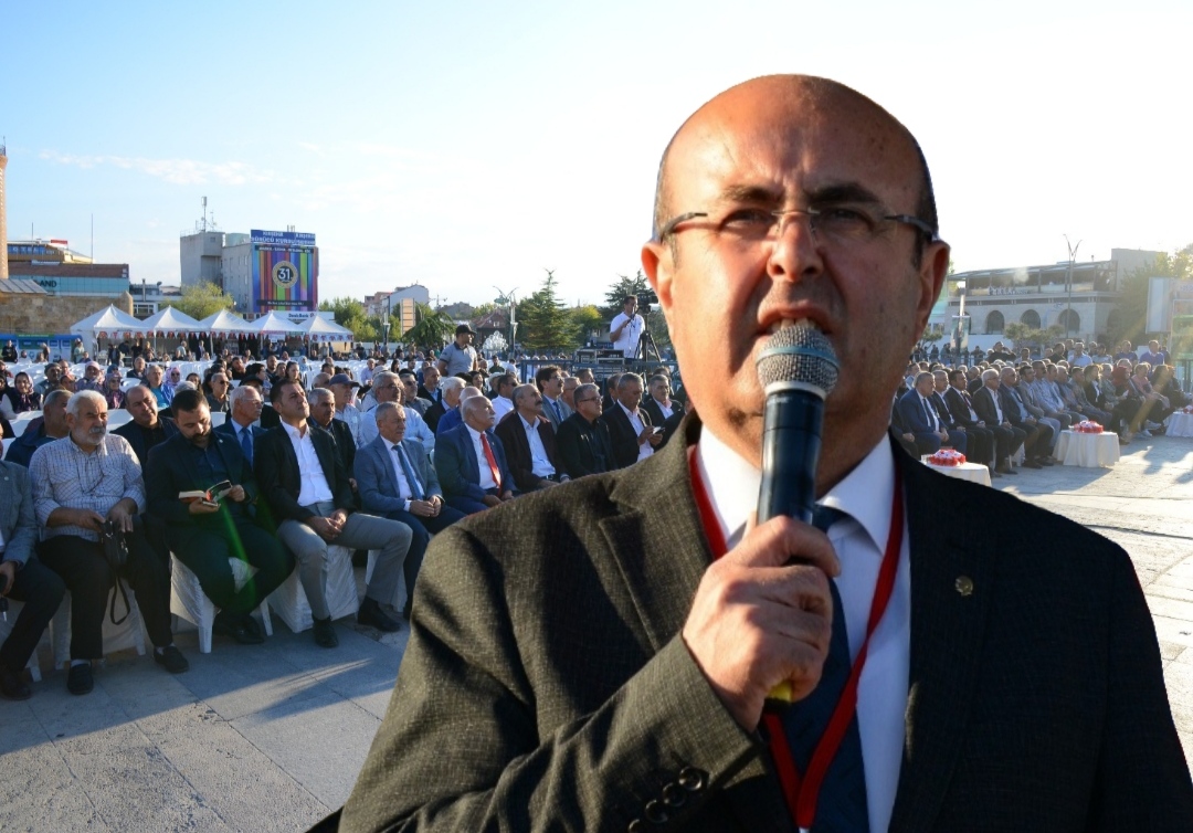 BAŞKAN EKİCİOĞLU: BÜYÜK OZAN NEŞET ERTAŞ’I, AYRILIŞININ 10 YILINDA ÖZLEMLE BİR KEZ DAHA ANDI