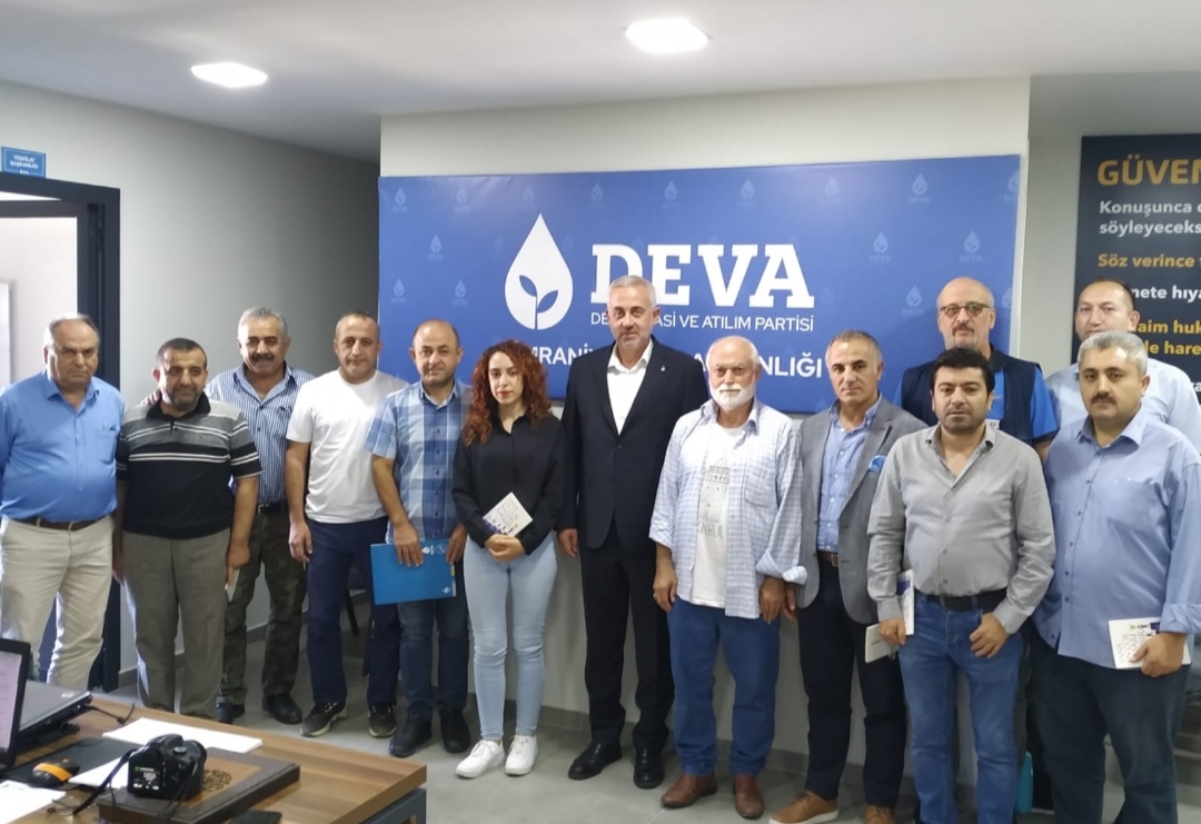 Deva Partisi Ümraniye ilçe Başkanı Hasan Keleş yerel medya ile bir araya geldi.